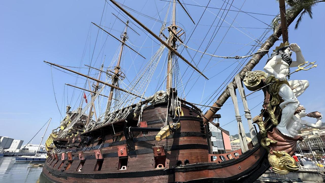 Il Galeone Hideout dove il Mare incontra la Città - B&B Genova