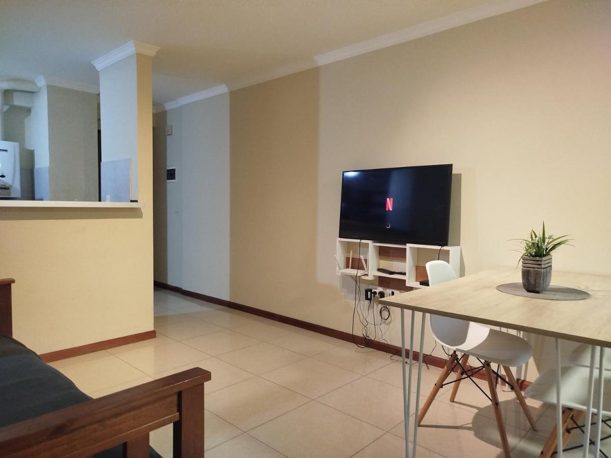 Departamento Completo Para Tres Personas Cerca del Panal - Bed and Breakfast Córdoba