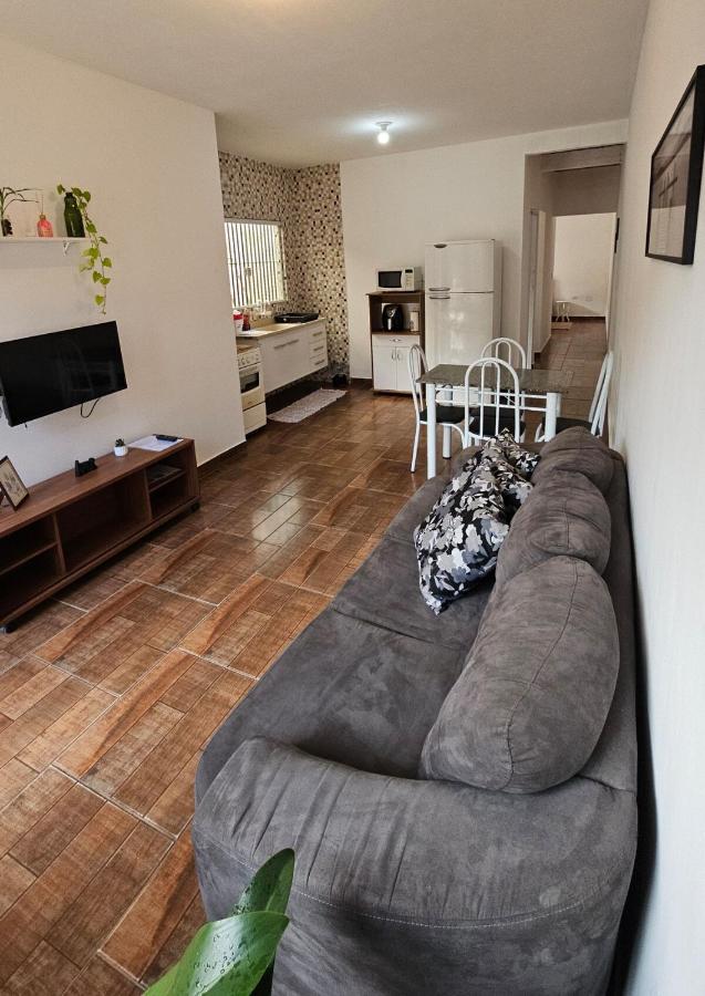 Casa Completa em Cotia com Garagem Local Tranquilo e Familiar - B&B