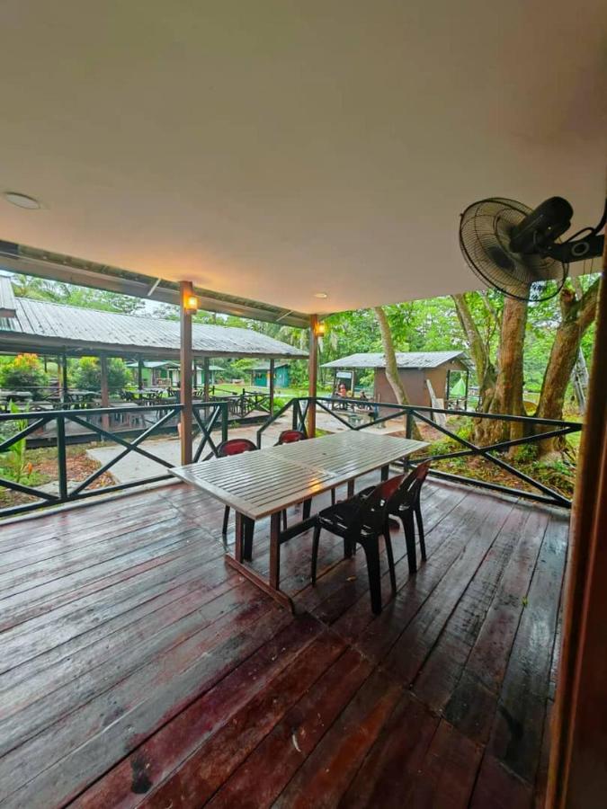 Borneo Kelip Kelip Lodge Beaufort - B&B