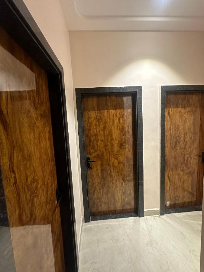 Radhe Krishna Homestay - B&B