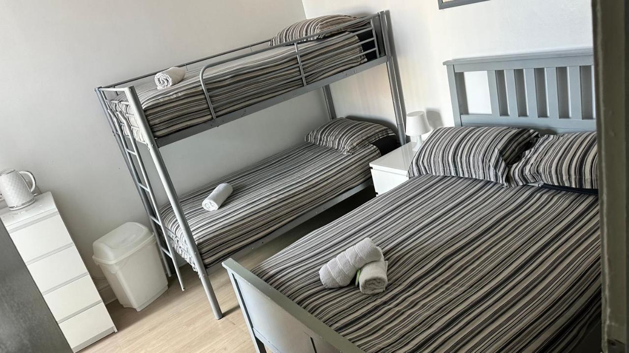 Chambre Familiale (2 Adultes et 2 Enfants)