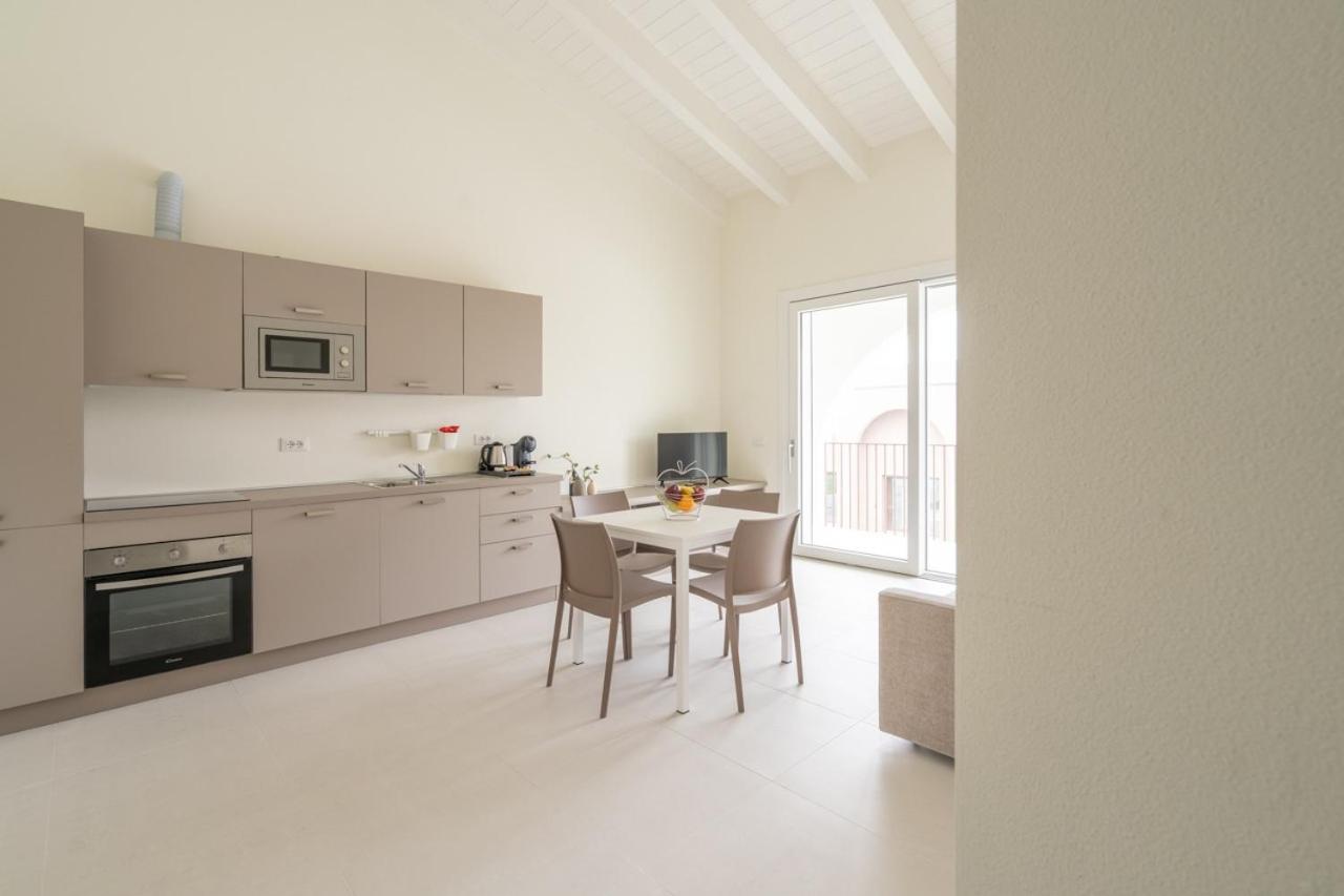 Superior One-Bedroom Apartment with Balcony