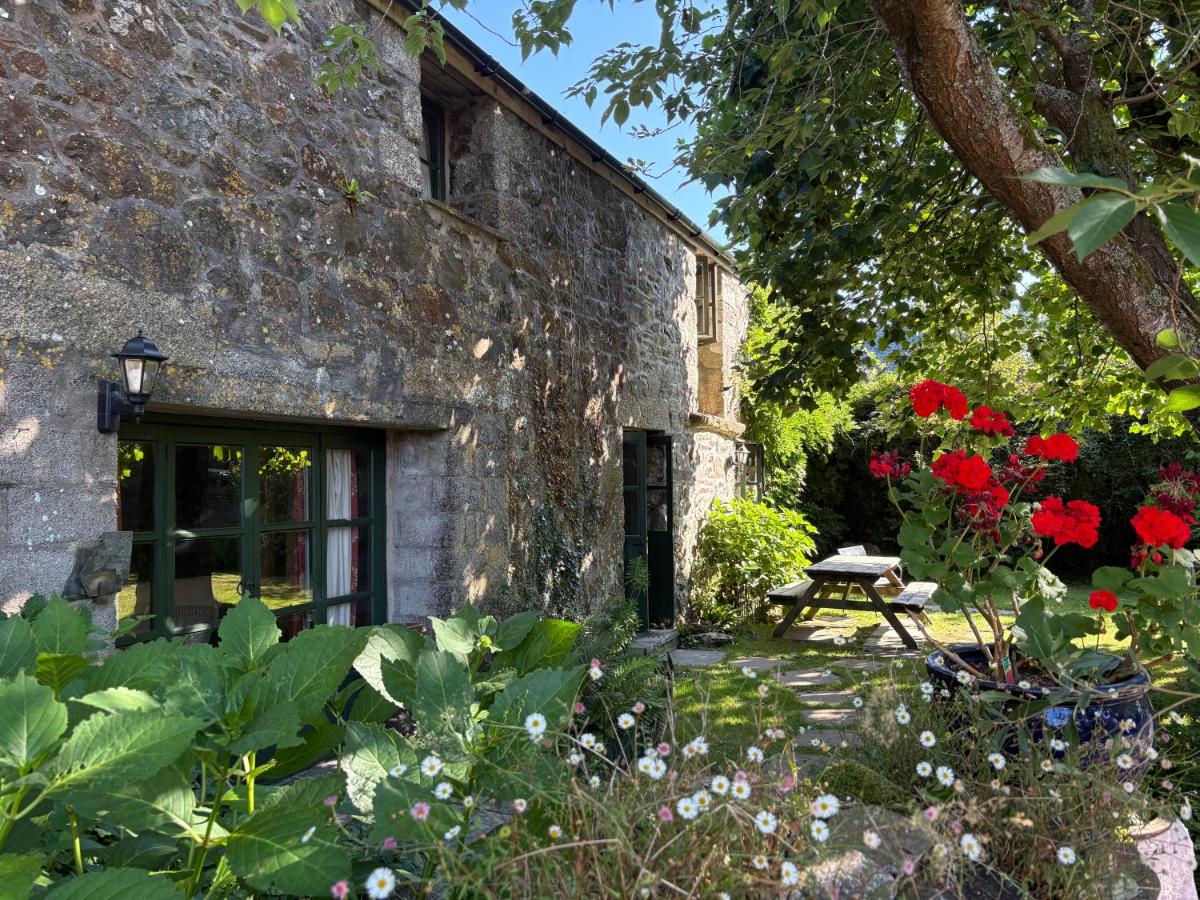 The Barn, Higher Boden, Manaccan, Helston, Cornwall - B&B