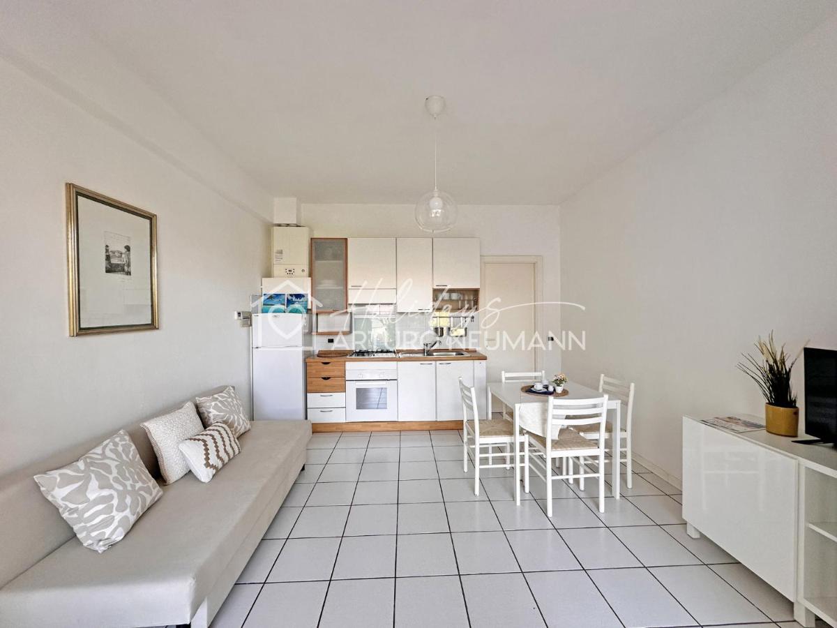 119 - Bilocale al Taunus con portico, giardino e barbecue - SPIAGGIA INCLUSA - B&B Marcelli