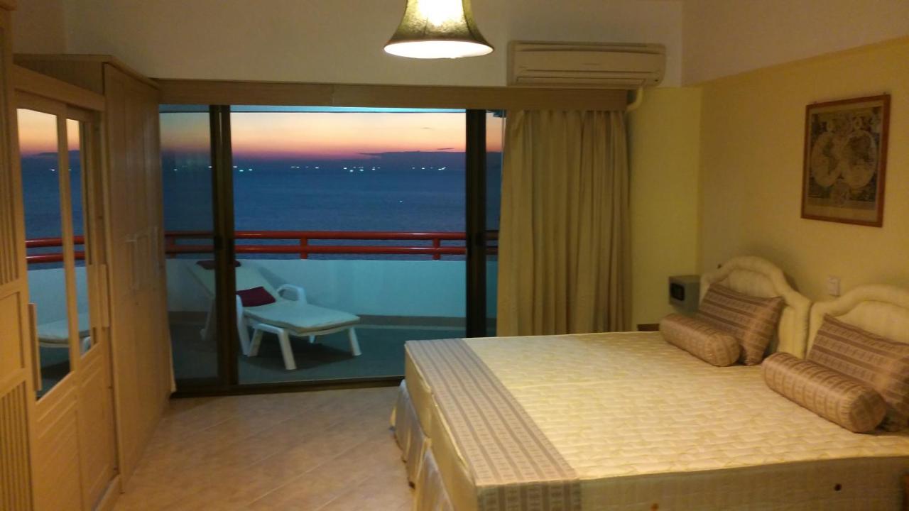 Deluxe Apartment with Sea View