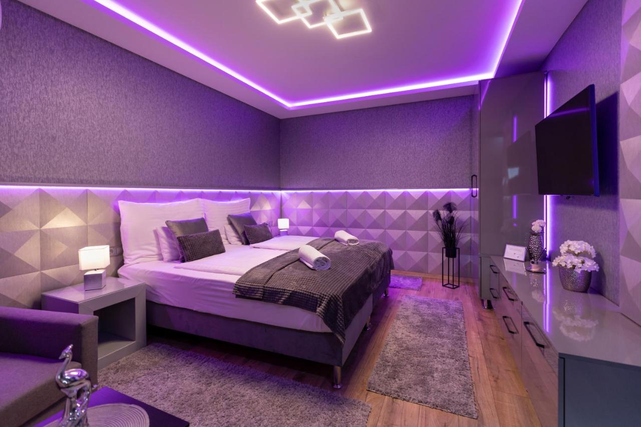 Studio Apartment with Balcony