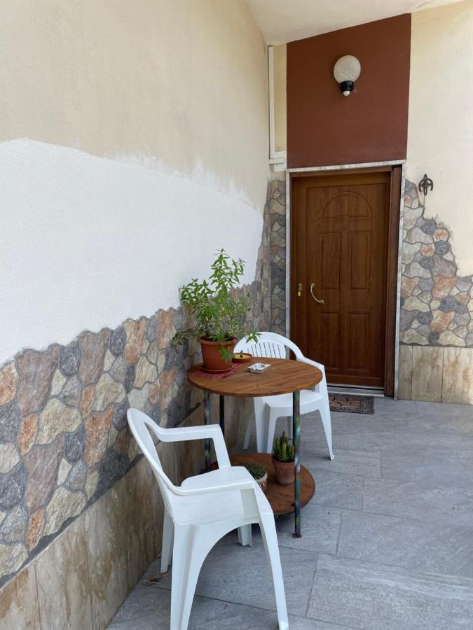 Al Civico 1 - B&B Villa d'Agri