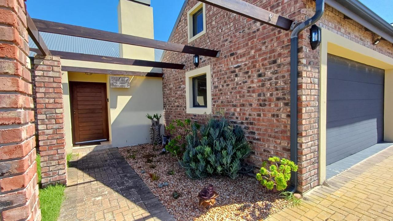 Footprints - Villa in La Riviere - B&B Witsand