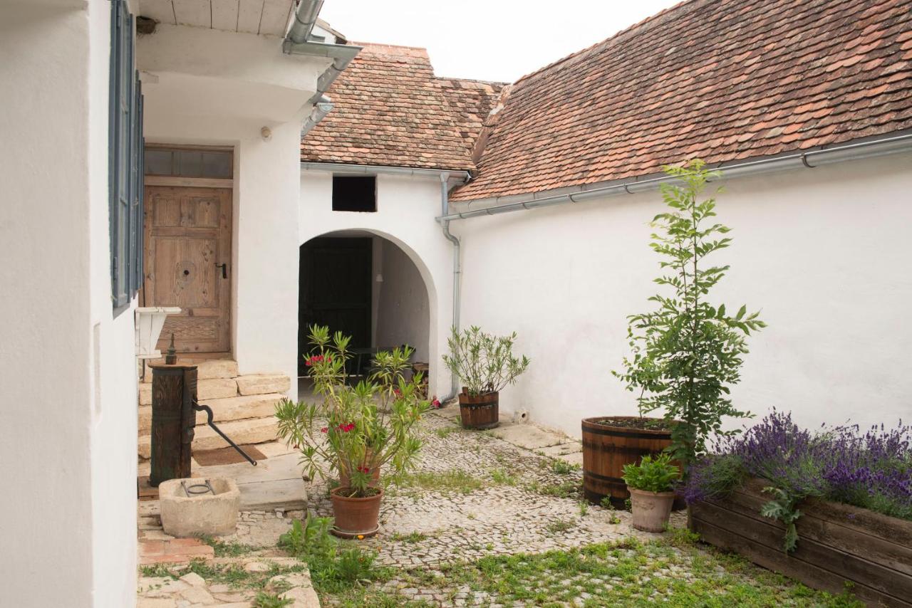 dasFritsch-Historisches Weinbauernhaus im Grünen - B&B