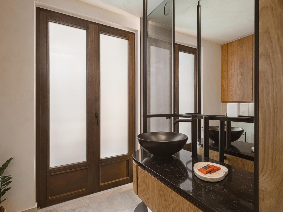 Suite with City View