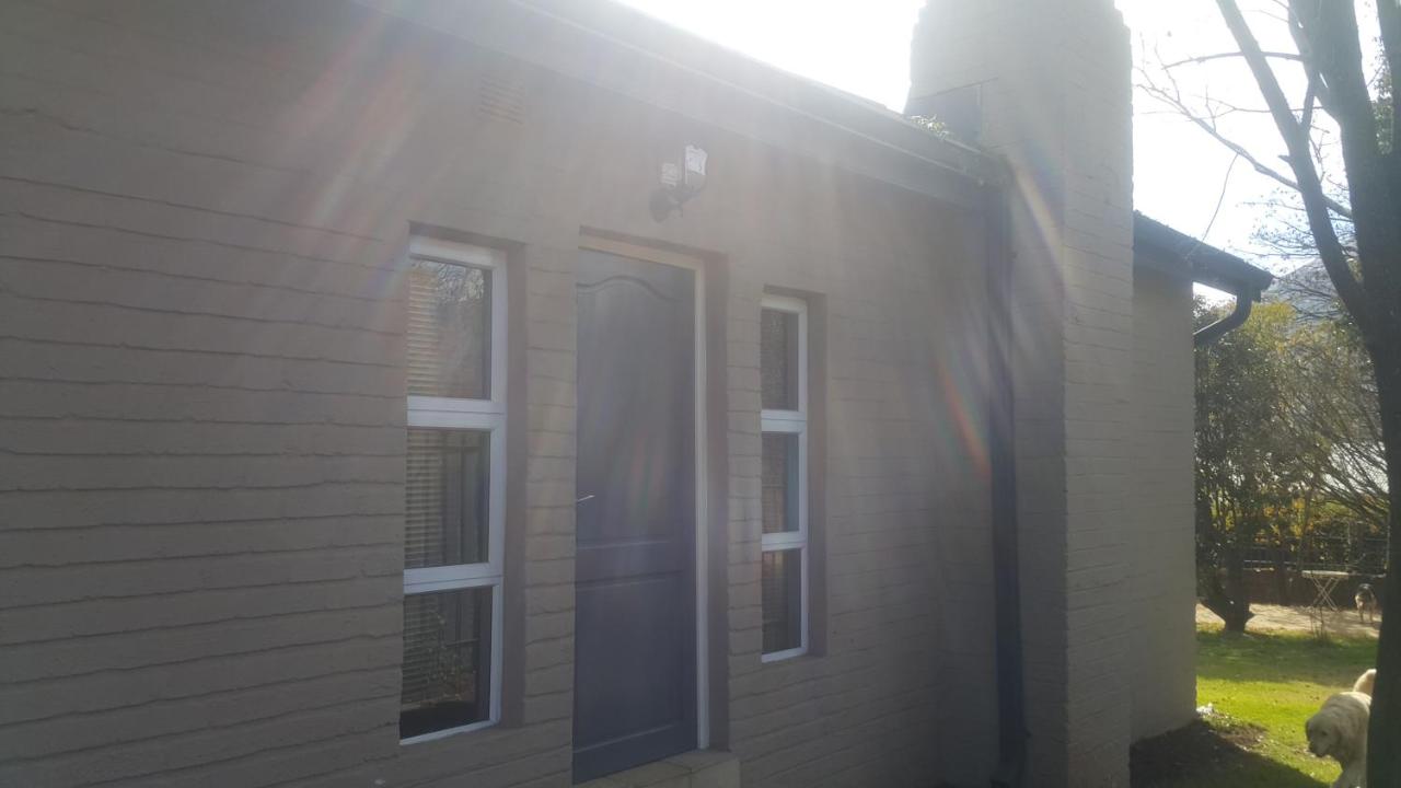 Upper House Guesthouse - B&B