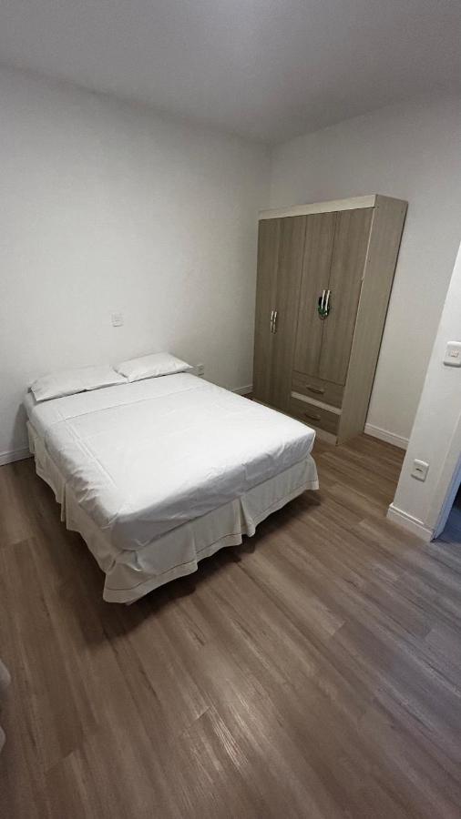 Apartamento à 100 metros do mar - Meia Praia - B&B Itapema
