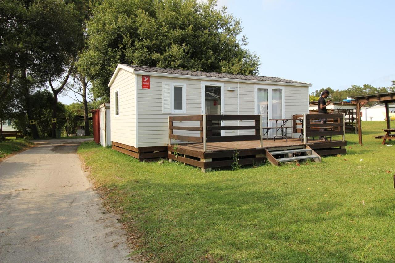 Land's Hause Bungalows par La Conciergerie Française Emplacement 11A - Bed and Breakfast Pataias