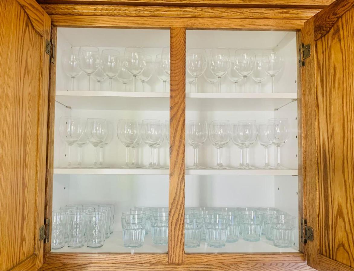 Amazing Unique House in Richmond Hill - Chambres d’hôtes Richmond Hill