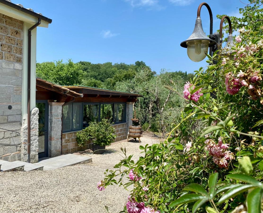 Deluxe Two-Bedroom Apartment with Garden View