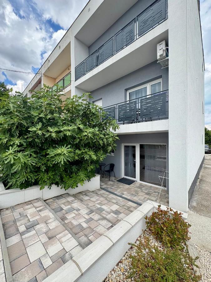 Studio mit Terrasse