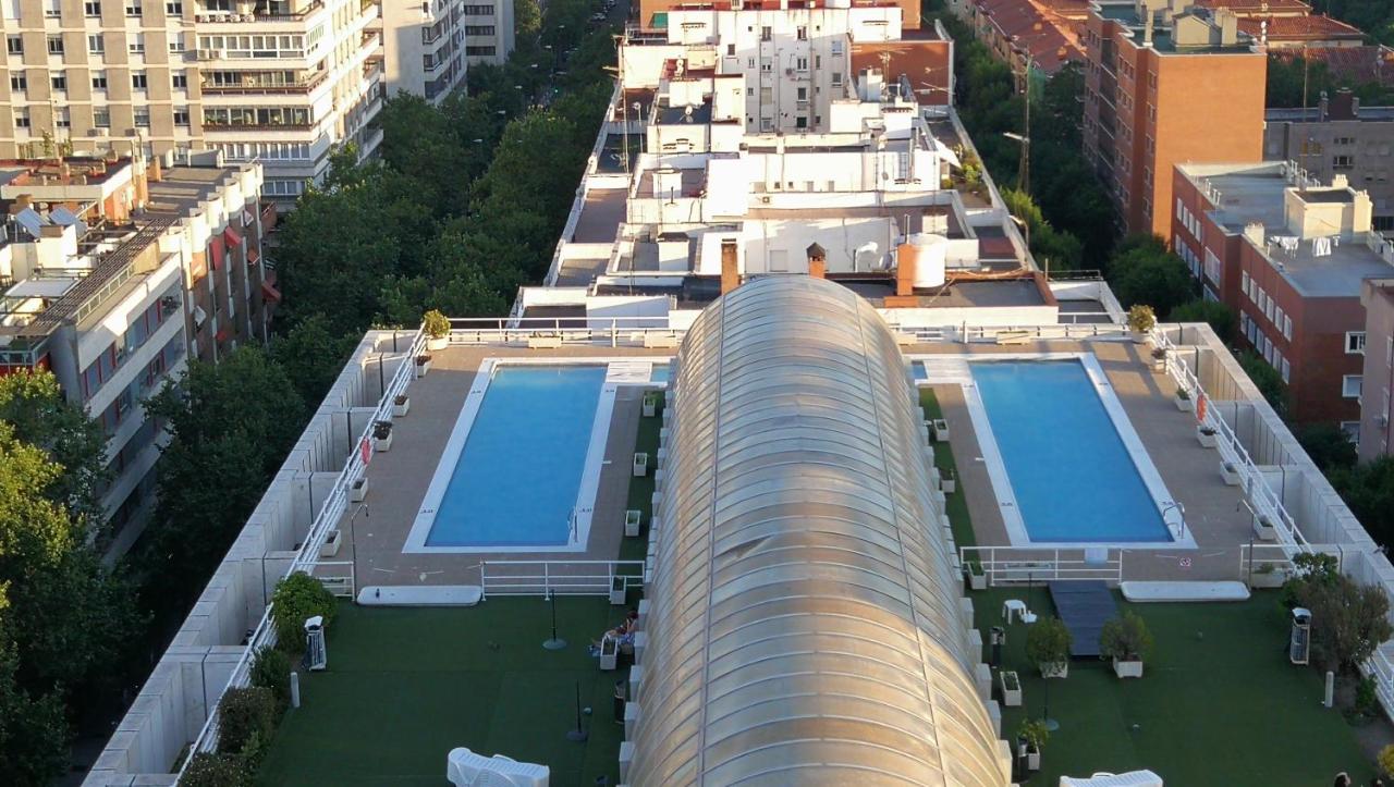 Chusbad place zona Cuzco-Santiago Bernabéu Edificio Eurobuilding 2 - B&B Madrid
