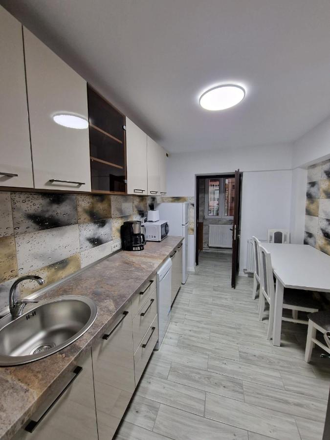 Apartament LUKB - Ferienwohnung Târgu Ocna