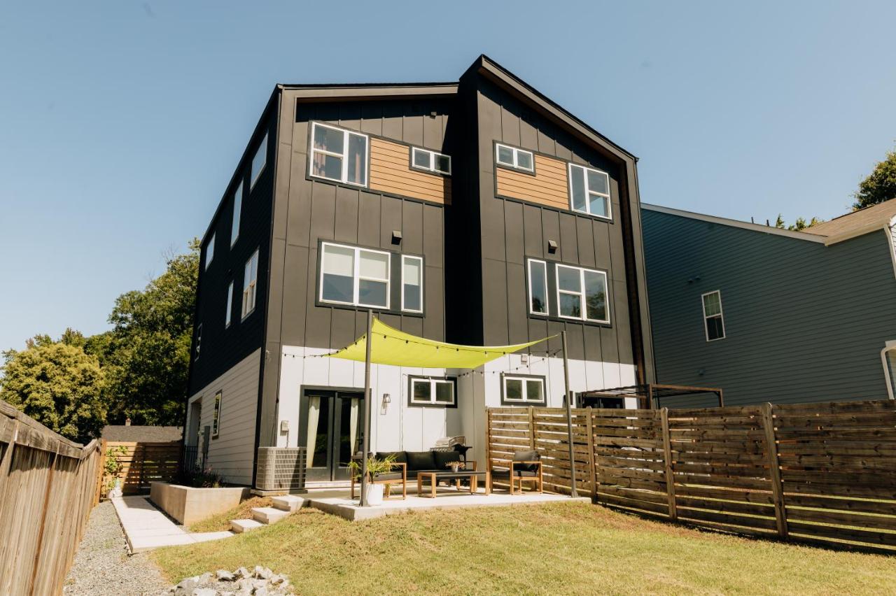 ModTrio 3BR with ensuites & Garage Mins to Uptown - B&B Charlotte