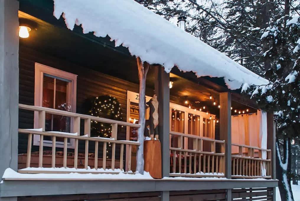 Spa & Water access - Pionnier - B&B Mont-Tremblant