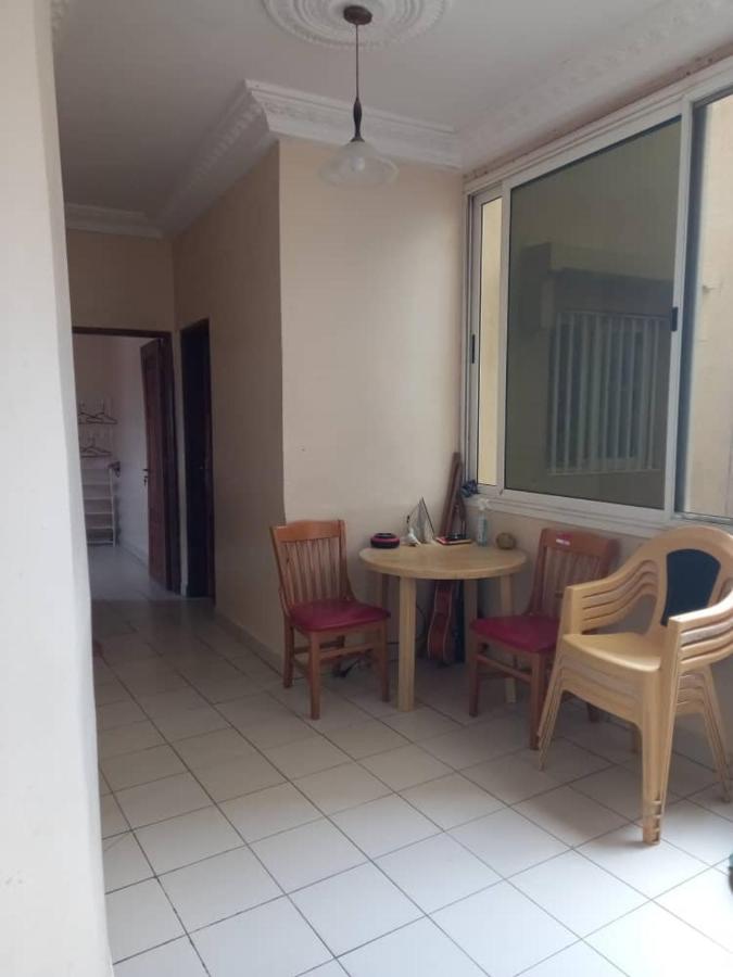 Fèmi - B&B Rufisque