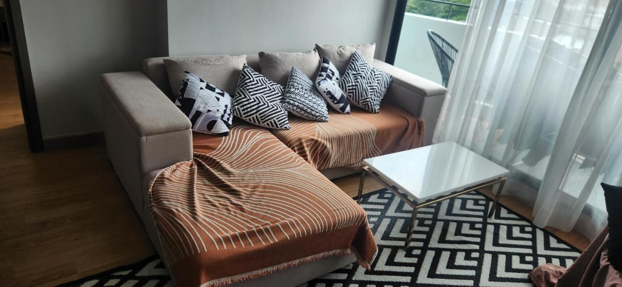 AstraSkyRiver Luxurious 3 bedroom condominium - 97 SQM - Chambres d’hôtes Chiang Mai