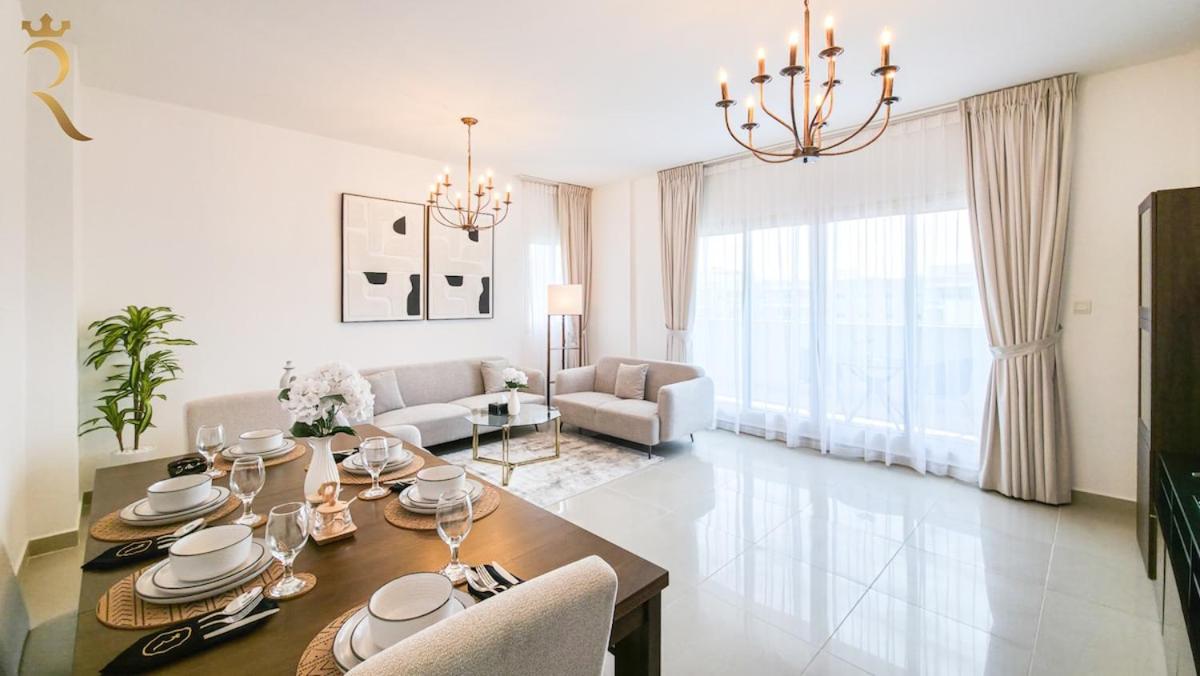 Luxury 3BR in Al Reef Downtown with pool access - B&B Abu Dhabi