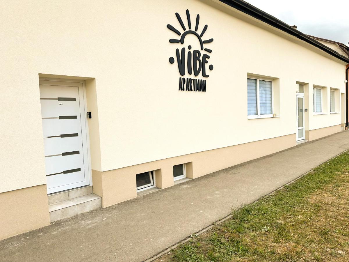 VIBE S31 Apartman ,AC,Free Parking - Bed and Breakfast Székesfehérvár