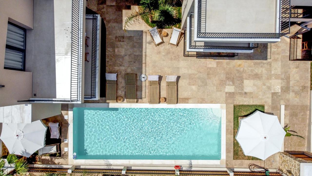 Palm Suites - Bed and Breakfast Néa Vrasná
