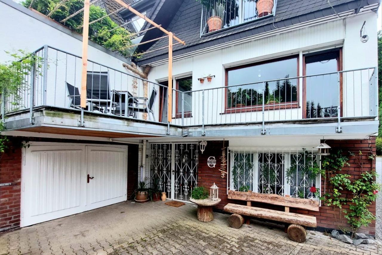 GUESTHOUSE - Ferienwohnung Ennepetal im Heilenbecker Tal - B&B