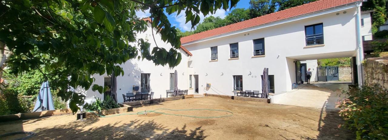 Grande OU petite maison sur 360m2 de jardin clos sans vis à vis - Chambres d’hôtes Gentilly