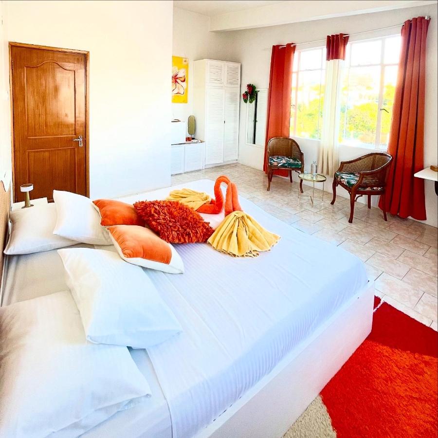 Deluxe Double Room with Shower (Family)