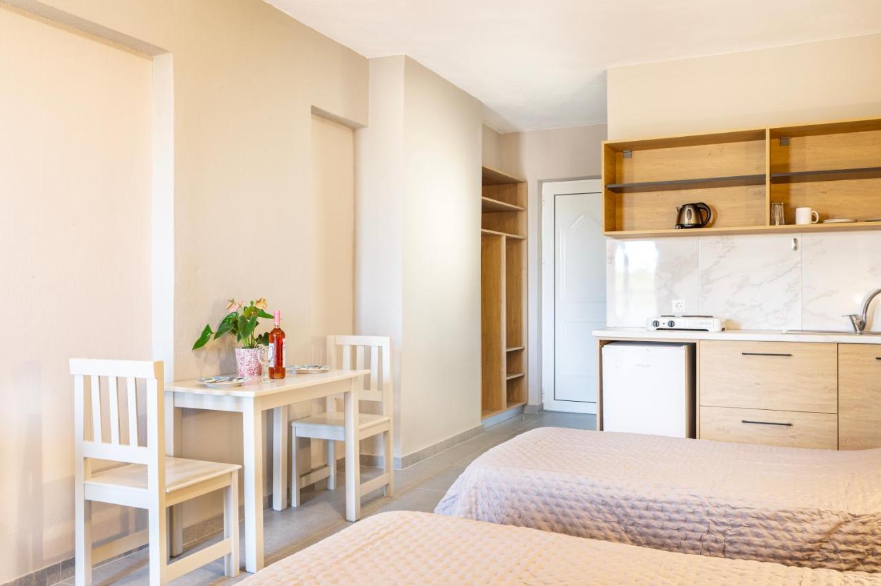 Comfort Triple Room