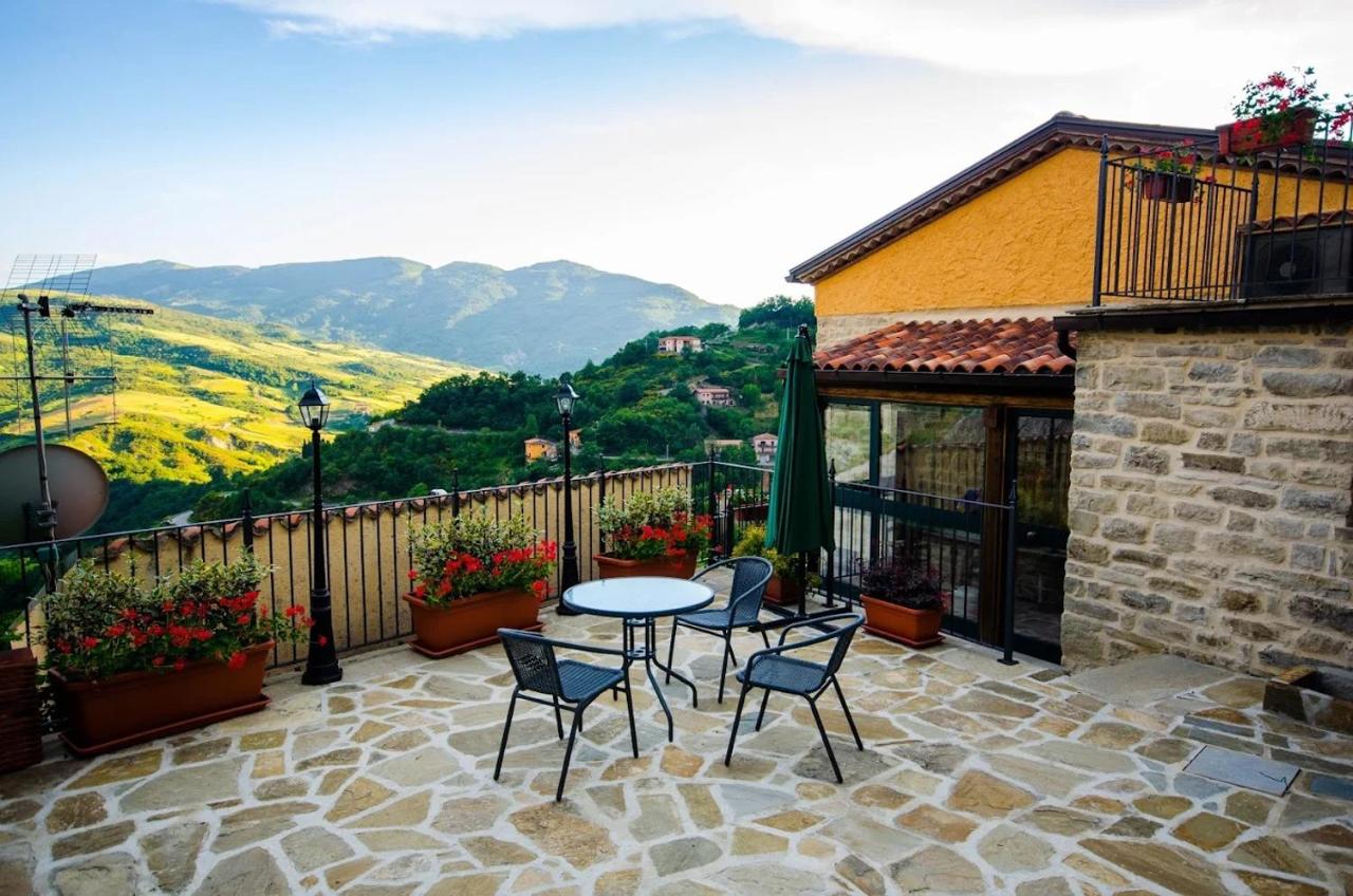 One-Bedroom Apartment with Terrace