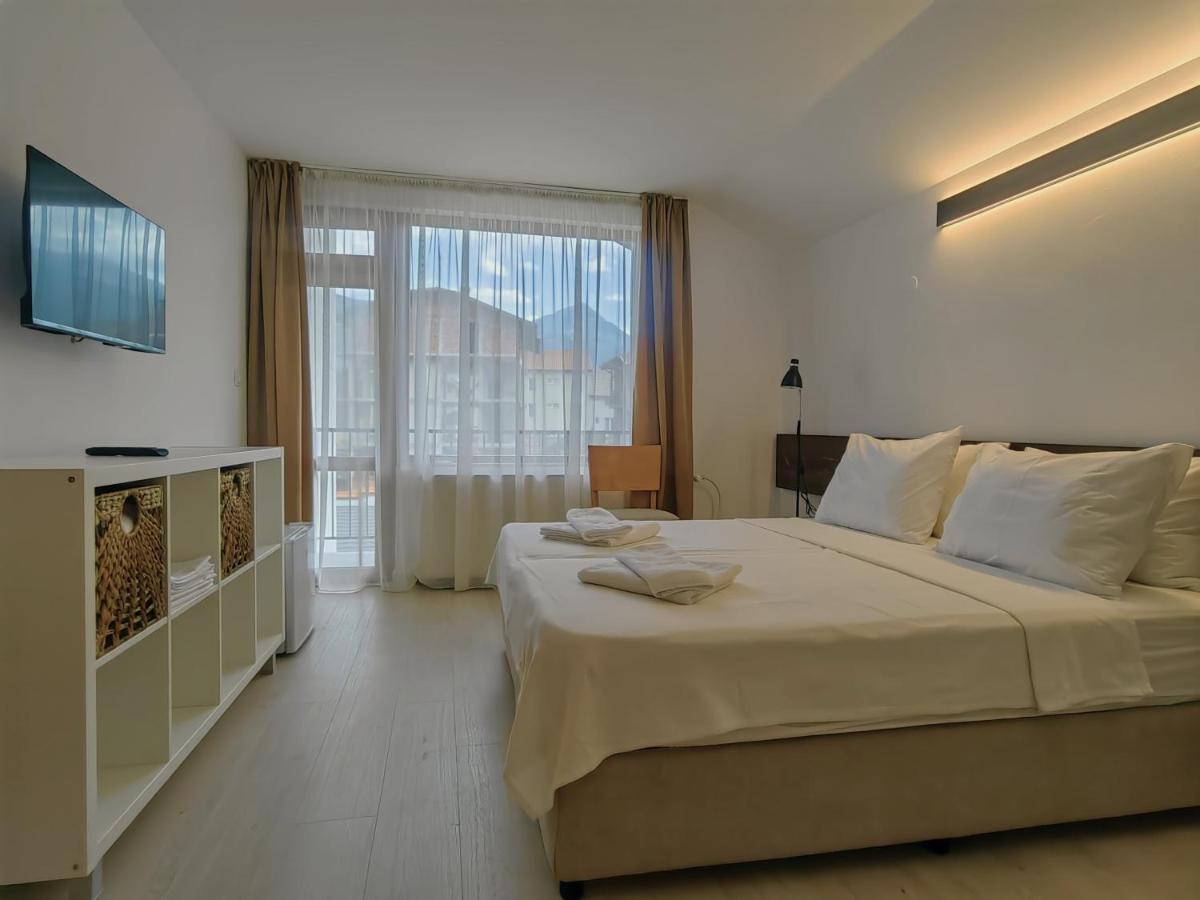 Twin Room with Mountain View