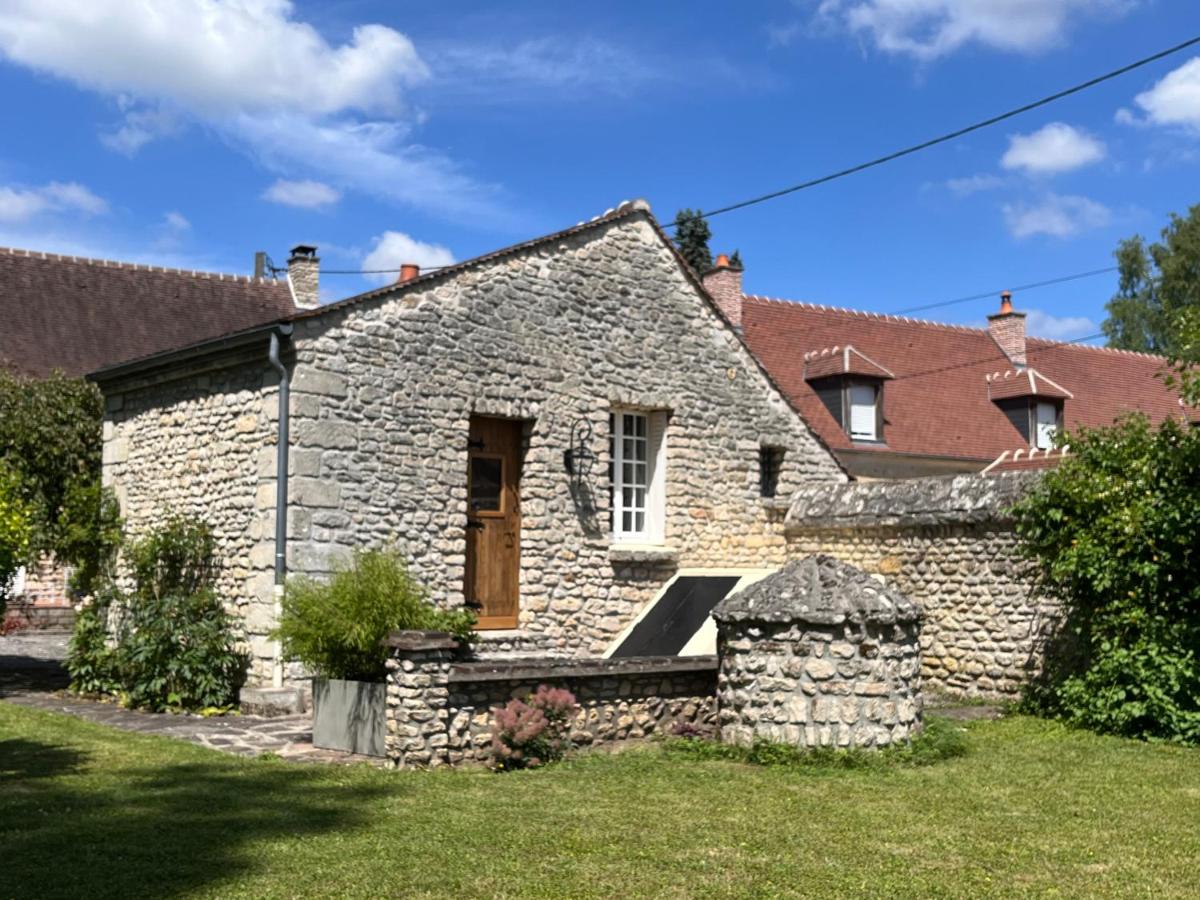 Petite maison indépendante - B&B Bury