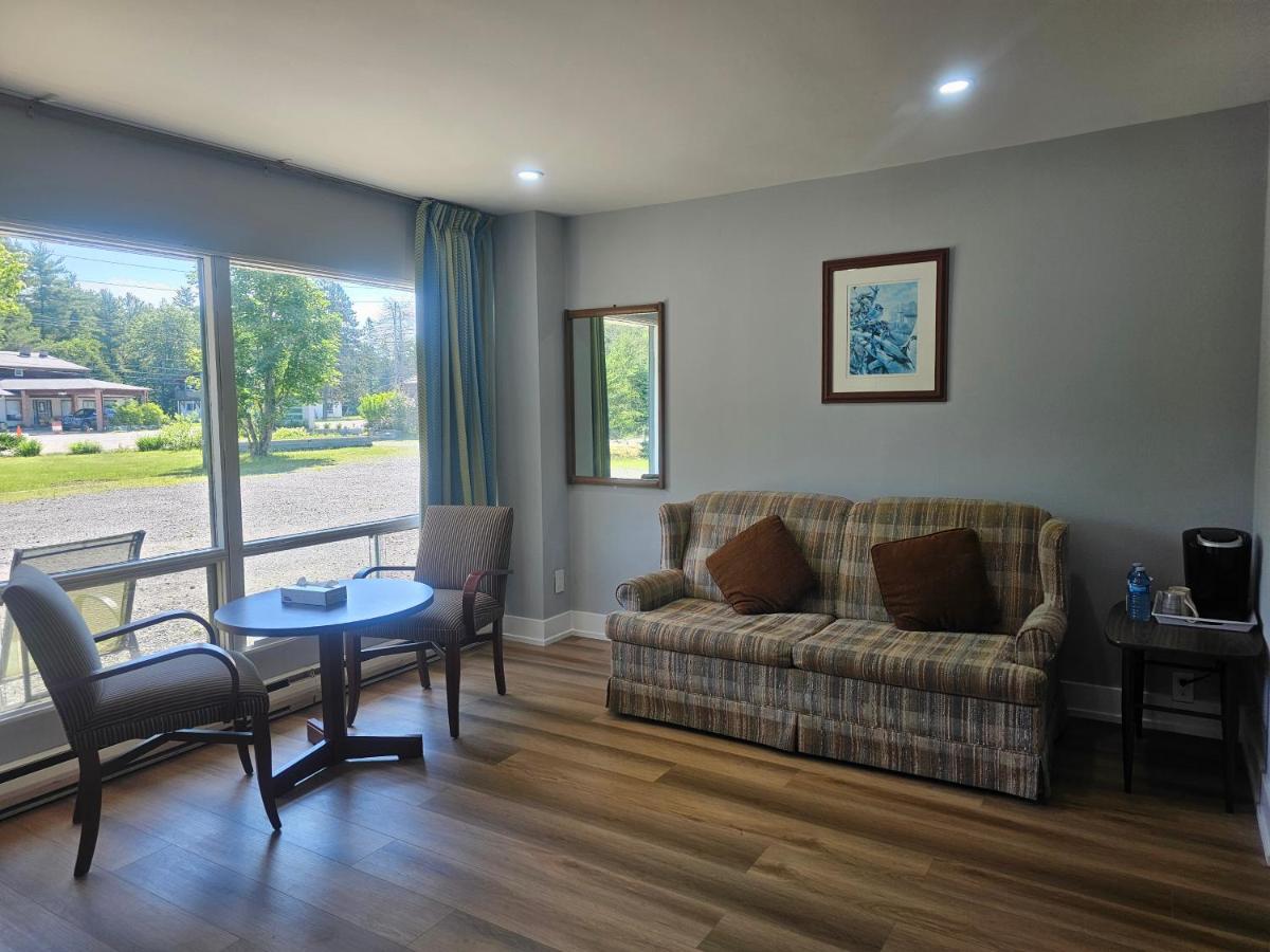 Deluxe Family Suite
