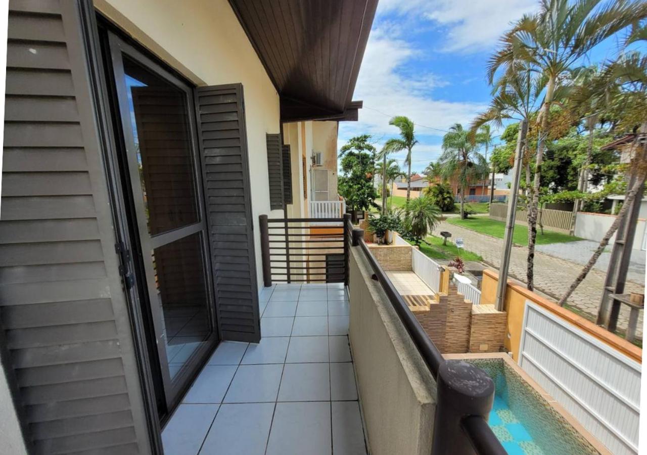 ATAMI STAY Casa em Condomínio com Piscina Aquecida bem Pertinho do Mar - B&B Pontal do Paraná
