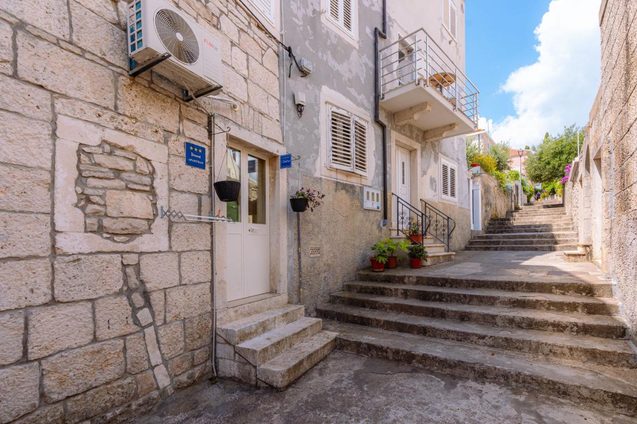 Apartment Vedro - Ferienwohnung Korčula