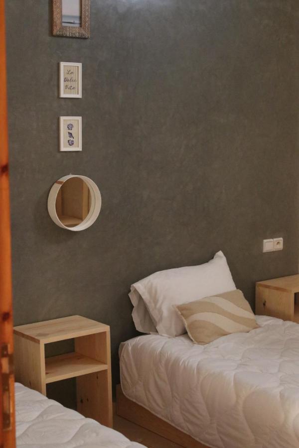 Tweepersoonskamer met 1 of 2 Bedden en Gedeelde Badkamer