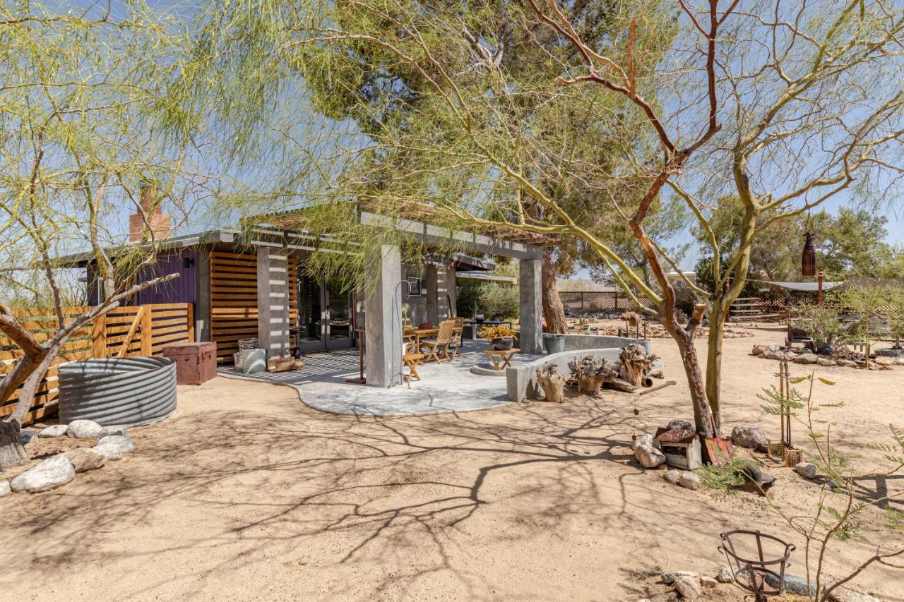 Popular Homestead! Location, Stargaze, Views! - B&B Joshua Tree
