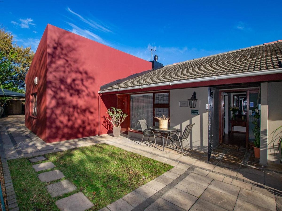 Eikelower Accommodation - B&B Stellenbosch