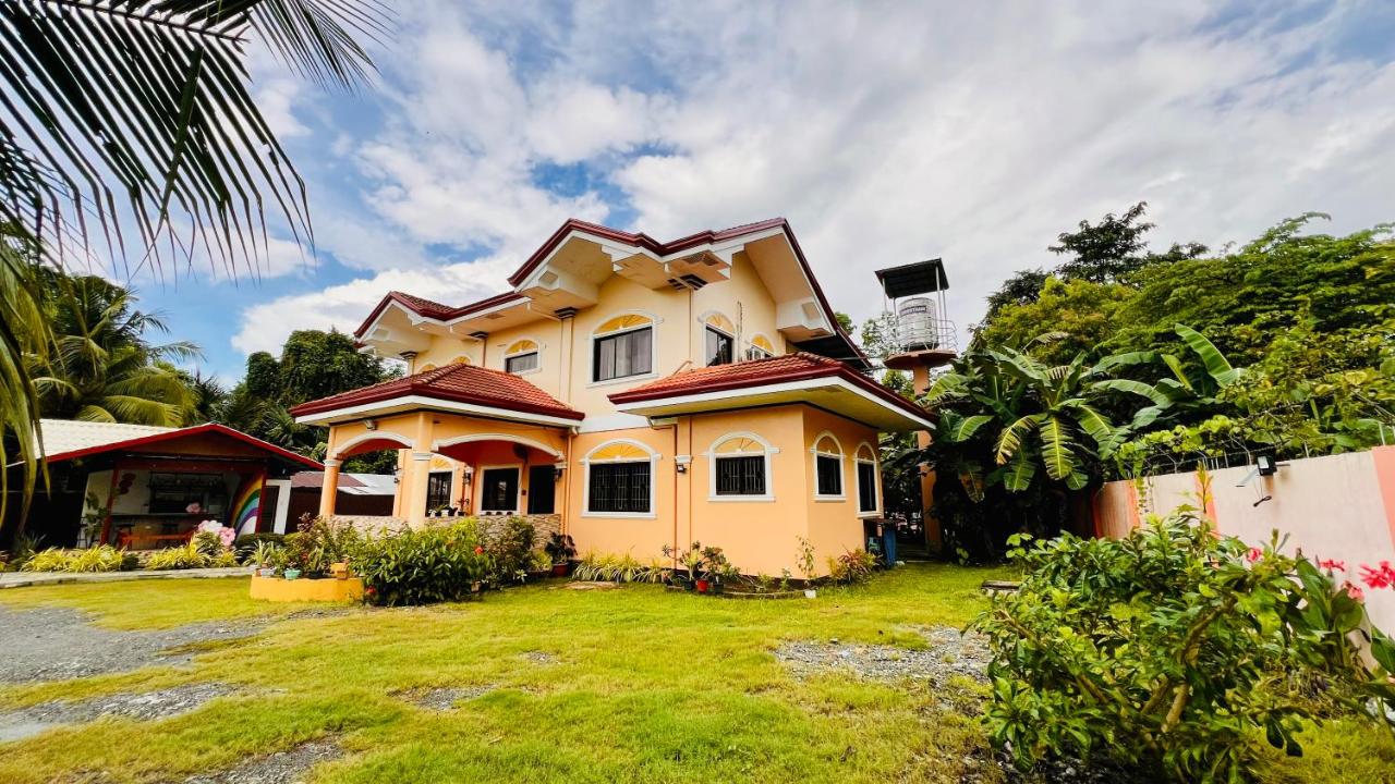 Chateau La Princesa with cozy garden & bar - Ferienwohnung Puerto Princesa
