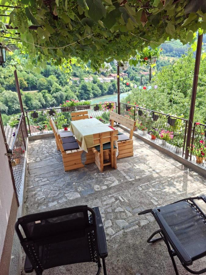 MALA KUCA - Bed and Breakfast Foča