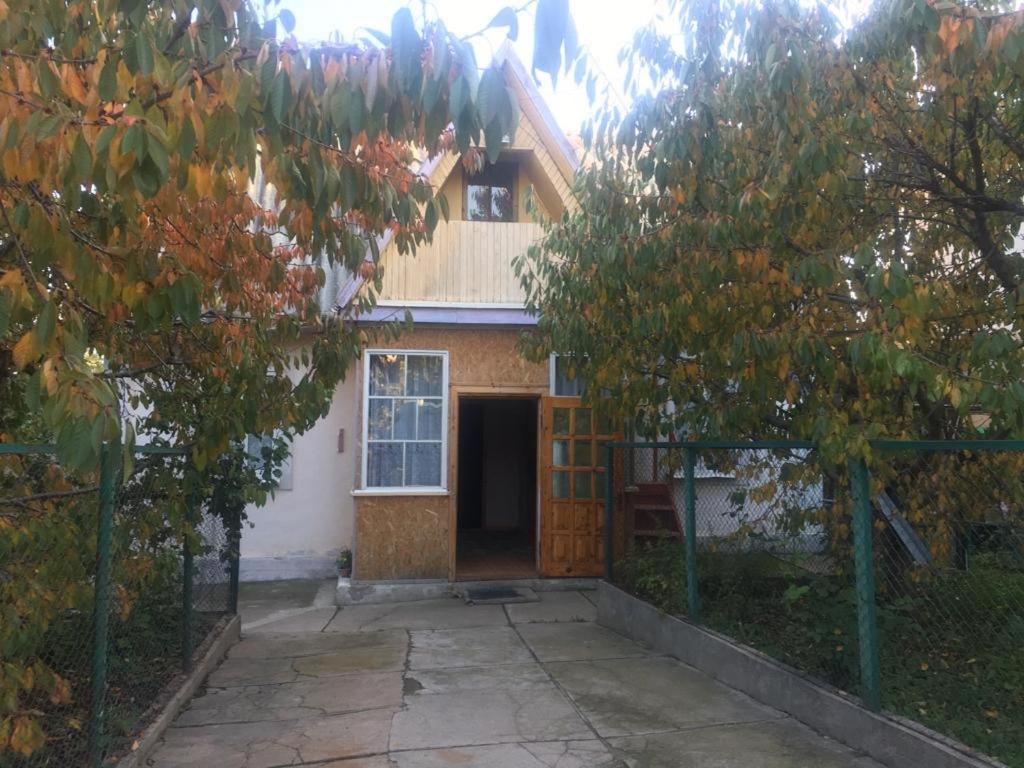 Гостевой дом Баетова 2 - Chambres d’hôtes Cholpon-Ata