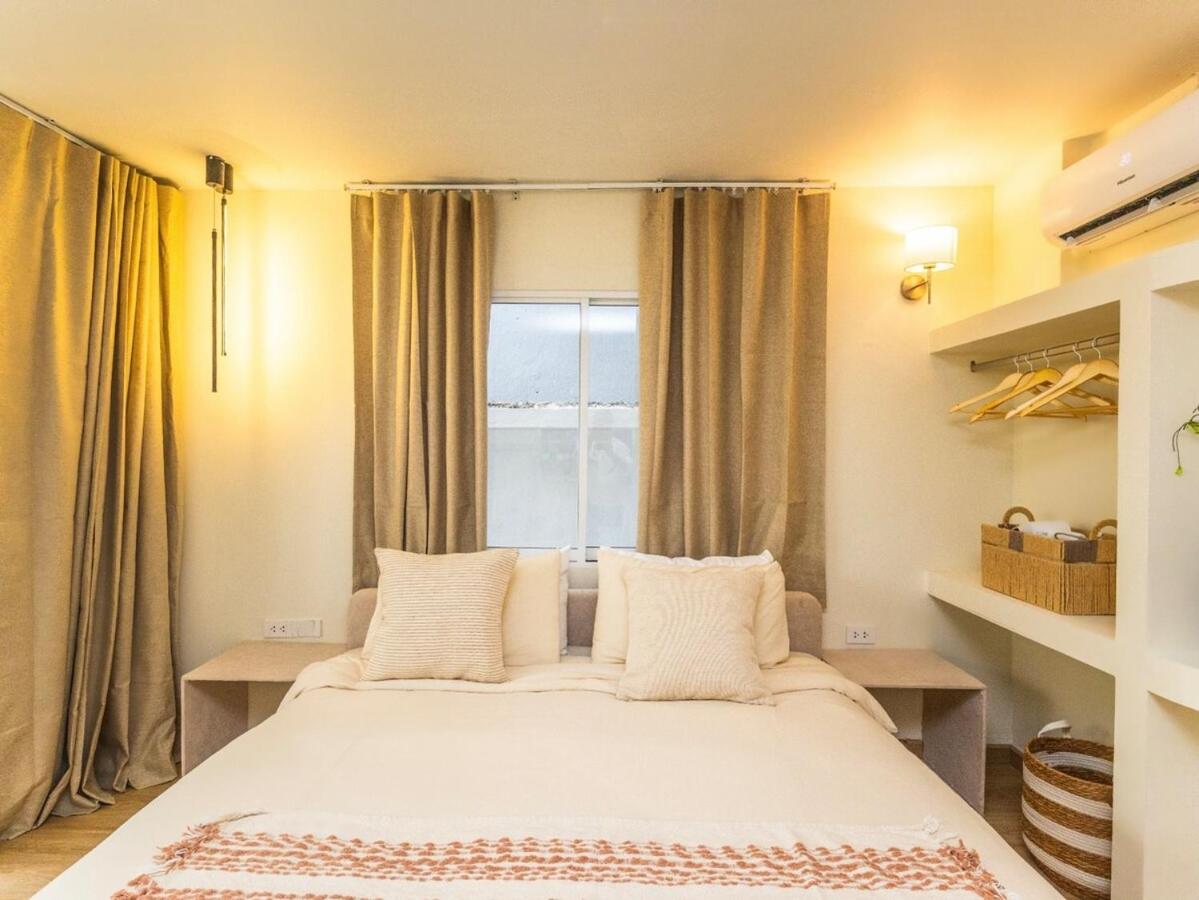 Studio room with private garden in Center Sathorn - B&B Bangkok