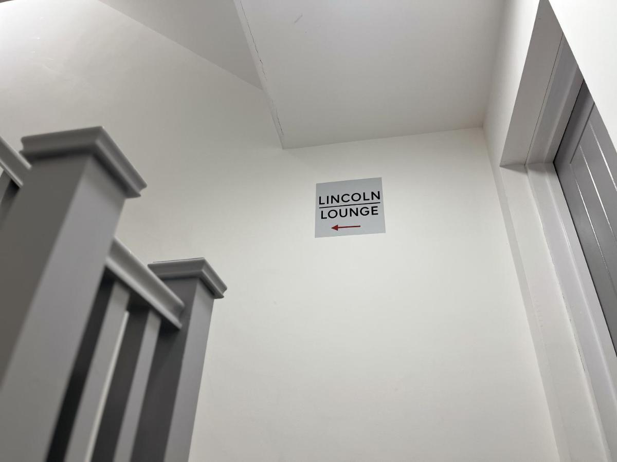 Entire 2 Bedroom Flat Lincoln - B&B