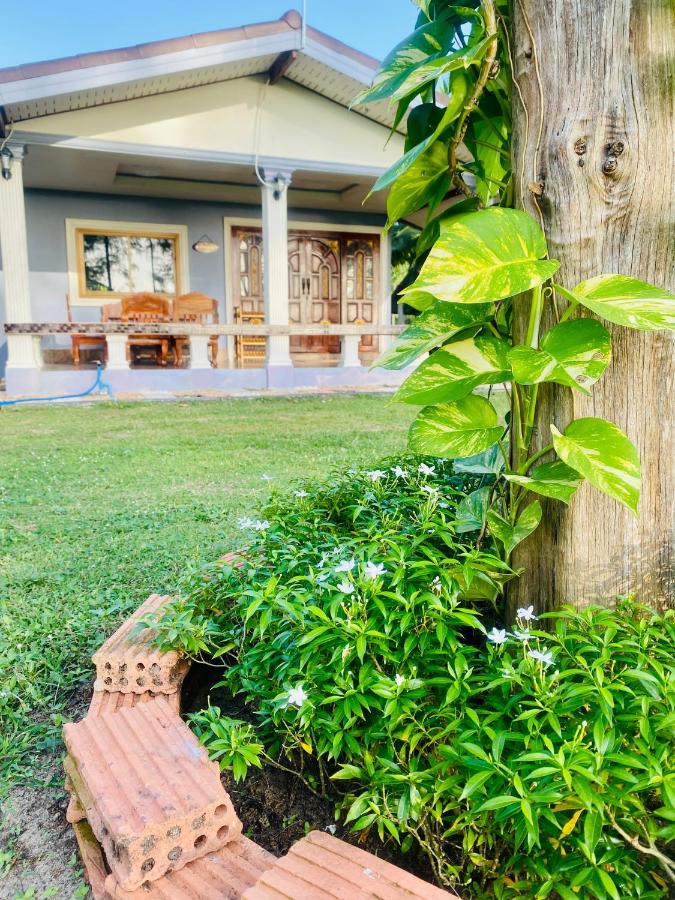 Busaba House Sea Views - B&B