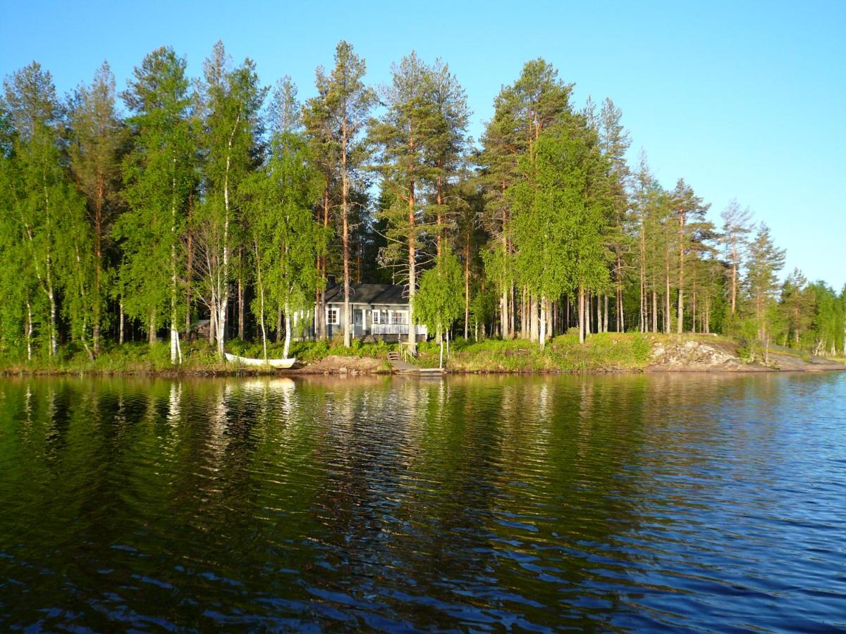 Two-Bedroom Cottage with Sauna and Private Shore
